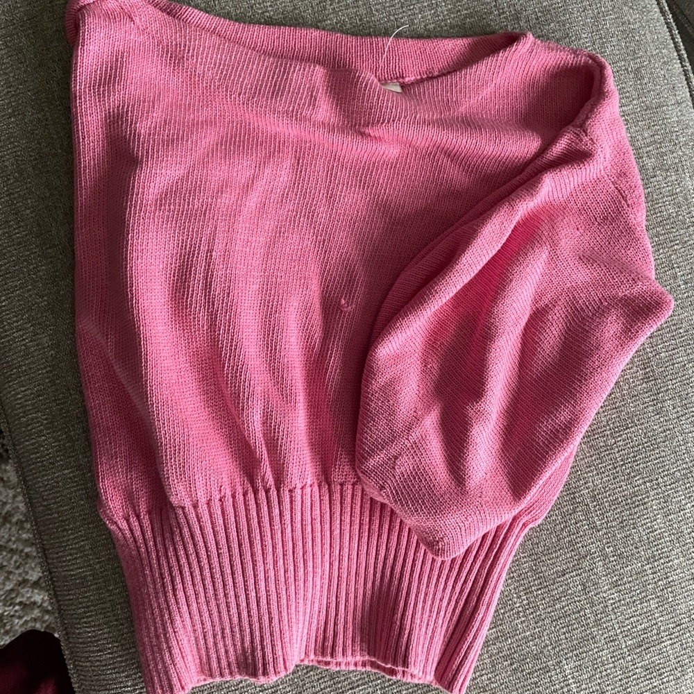 Women’s pink Sweater